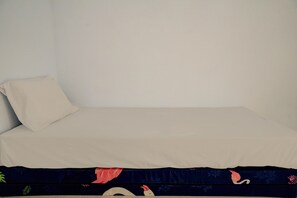 標準單人房 | 免費無線上網、床單