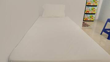 Standard Single Room | Free WiFi, bed sheets