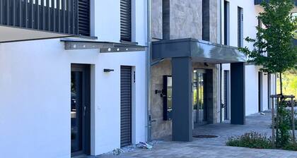 Ihr Zuhause auf Zeit – in Bestlage. Modern. Komfortabel.Herzlich Willkommen.