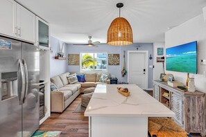 TV - Salty Air Retreat 1bed/2bath brand new condo in Ocean Isle Fishing village with shared pool (Marathon)
