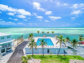 Unclassified image, 5 of 35, button