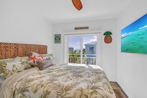 1 bedroom, free WiFi, bed sheets - Salty Air Retreat 1bed/2bath brand new condo in Ocean Isle Fishing village with shared pool (Marathon)