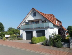Exterior - 5 star holiday apartment “Am Mönkeberg” in the Weserbergland (Emmerthal)