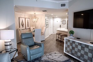 Interior - May 29-June 4 Now Open* Golf Cart* Directly On Beach*Tiki Bar*Large Pool*Hot Tub (Miramar Beach)