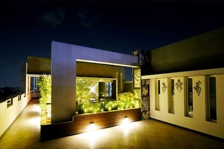Rooftop terrace. Kranti Inn