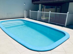 Pool - Apartment with two suites, two blocks from the sea and three from the lagoon. (Imbituba)