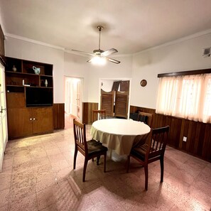 Dining - Casa con Cochera en el Centro de San Rafael (San Rafael)