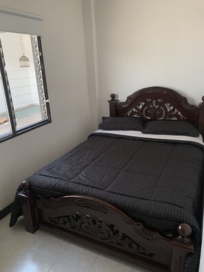 4 habitaciones, wifi gratis y ropa de cama