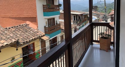 Casa Linda Jardín