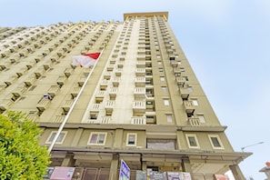 Front of property - OYO Life  92976 Apartement Jarrdin By Apato (Bandung)