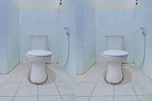 Shower, towels, soap