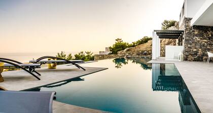 Villa Daniela Apartments with pool and seaview