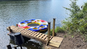 Property grounds - The Aspen at Hamilton Cove ~ Cabin Eleven ~ Pet Friendly (Royal)