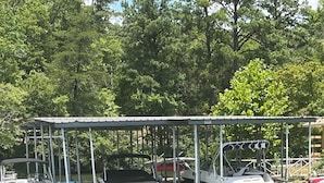 Marina - The Aspen at Hamilton Cove ~ Cabin Eleven ~ Pet Friendly (Royal)
