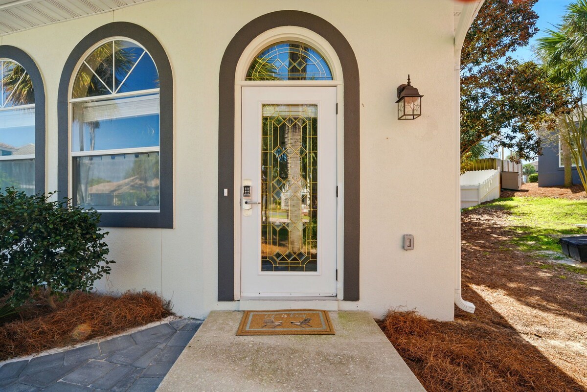 Photo 36 of NEW PRIVATE POOL! NEWLY REMODELED! SLEEPS 8! 2/2.5!PET FRIENDLY!!!WINTER RENTERS WELCOME!!!