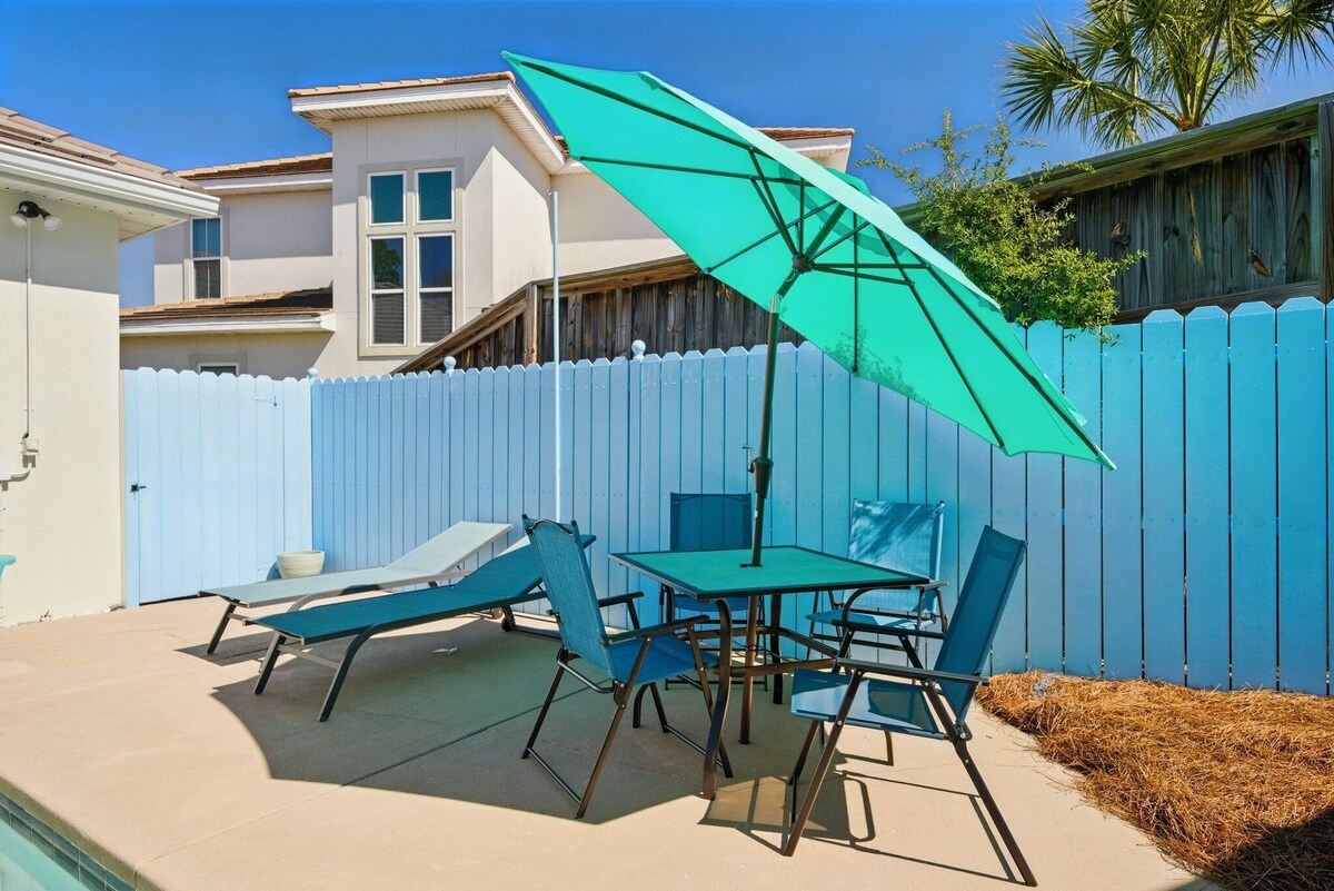 Photo 40 of NEW PRIVATE POOL! NEWLY REMODELED! SLEEPS 8! 2/2.5!PET FRIENDLY!!!WINTER RENTERS WELCOME!!!
