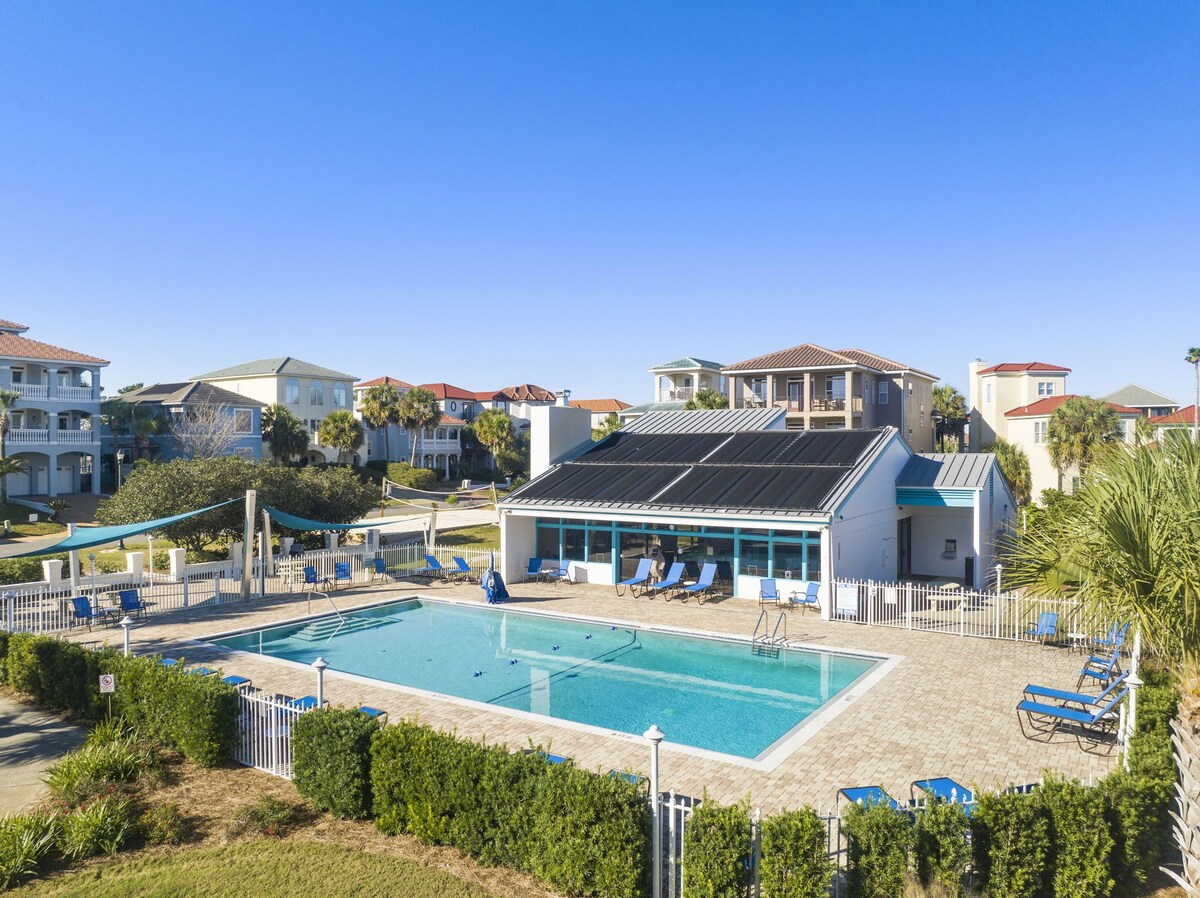 Photo 27 of NEW PRIVATE POOL! NEWLY REMODELED! SLEEPS 8! 2/2.5!PET FRIENDLY!!!WINTER RENTERS WELCOME!!!