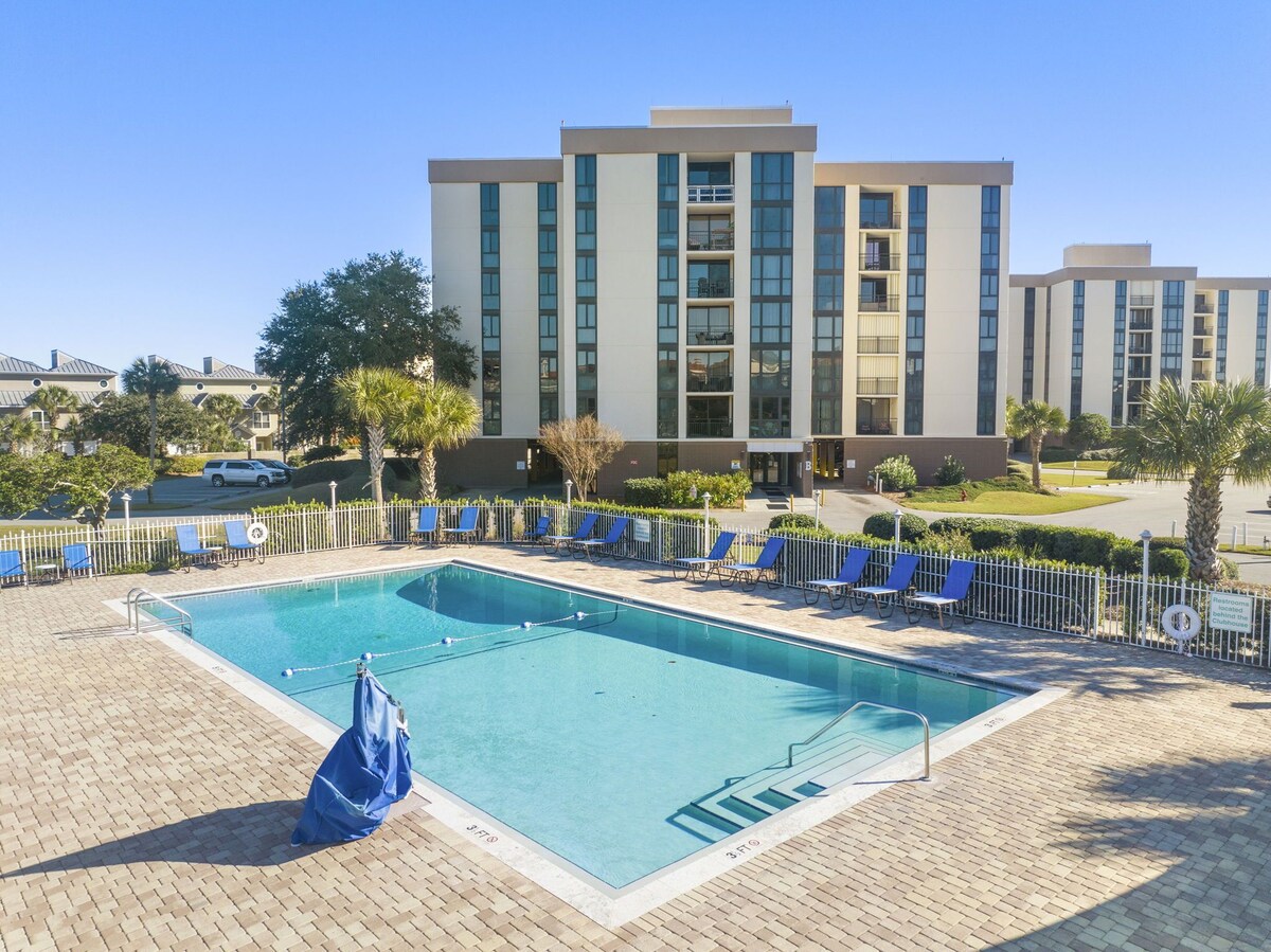 Photo 28 of NEW PRIVATE POOL! NEWLY REMODELED! SLEEPS 8! 2/2.5!PET FRIENDLY!!!WINTER RENTERS WELCOME!!!