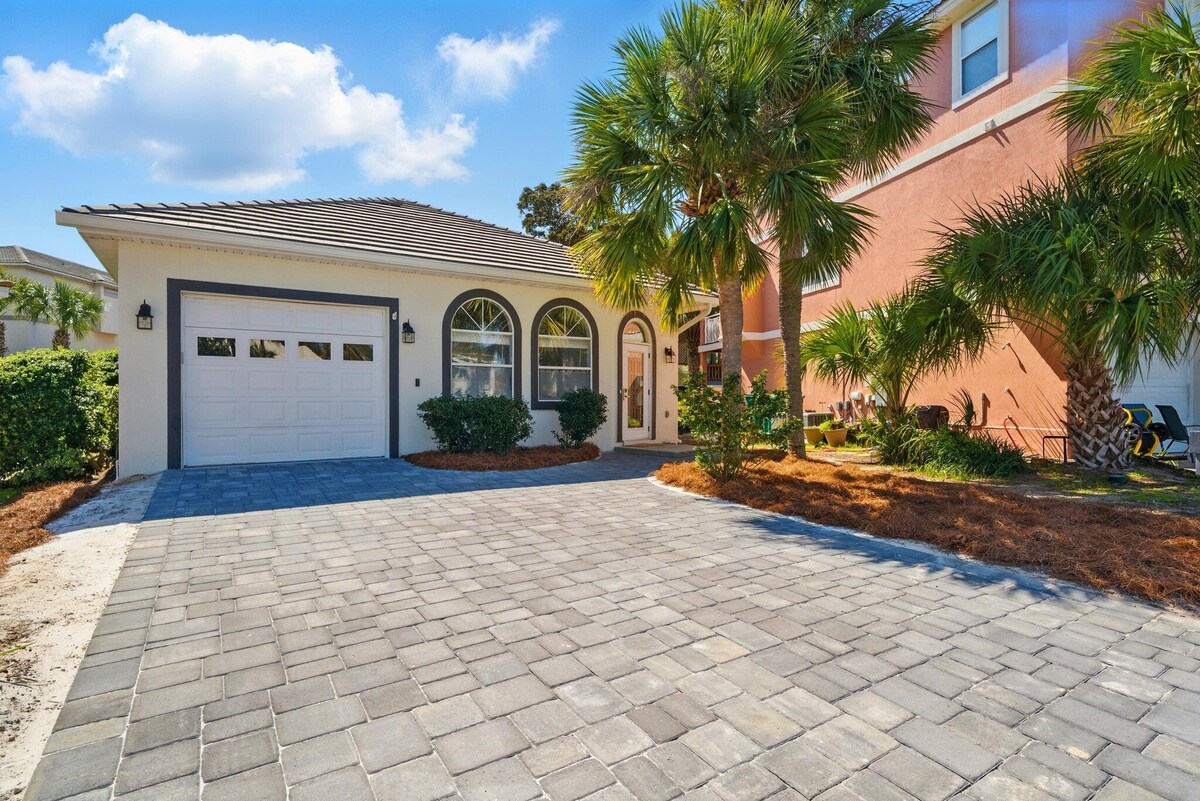 Photo 34 of NEW PRIVATE POOL! NEWLY REMODELED! SLEEPS 8! 2/2.5!PET FRIENDLY!!!WINTER RENTERS WELCOME!!!