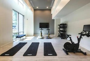 Fitness facility - The Blissful Downtown Retreat (Houston)