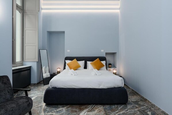 1 bedroom, desk, iron/ironing board, WiFi