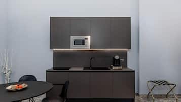 Fridge, oven, dishwasher