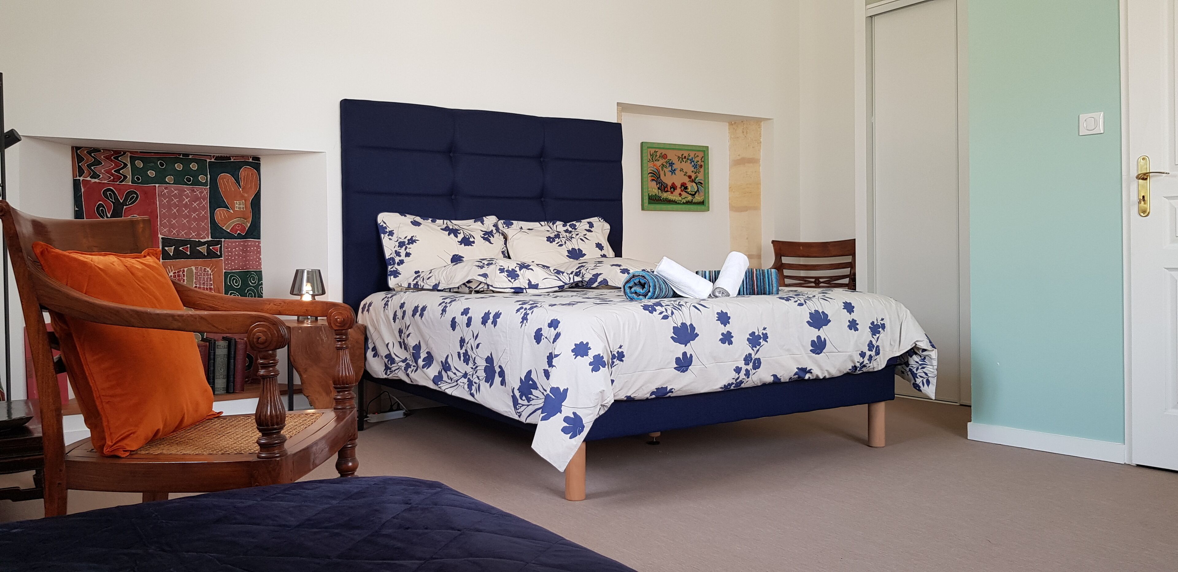 3 bedrooms, iron/ironing board, travel cot, free WiFi