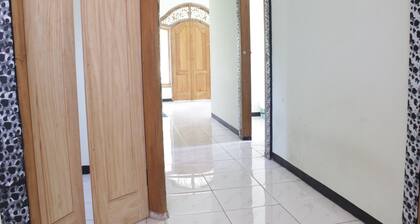 OYO Life 92982 Kost Berkah Ibu