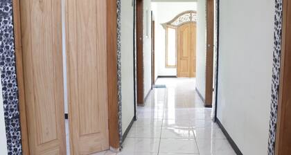 OYO Life 92982 Kost Berkah Ibu