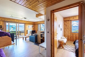 1 habitación y ropa de cama
