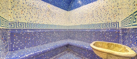 Sauna, bain à remous, hammam