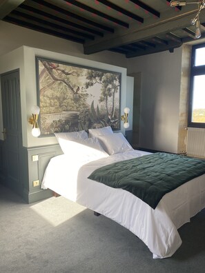 4 間睡房、熨斗/熨衫板、可攜式嬰兒床、免費 Wi-Fi