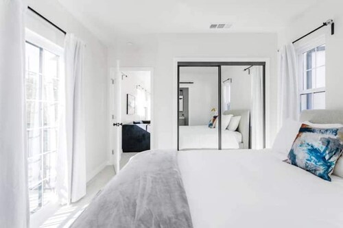 Toluca Suite by Universal Studios, Hollywood Bowl