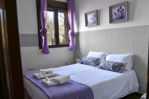 5 chambres, accĂšs au Wi-Fi (inclus), literie fournie