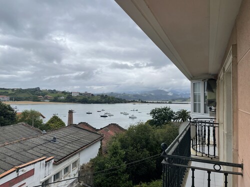 Ermita San Vicente de la Barquera