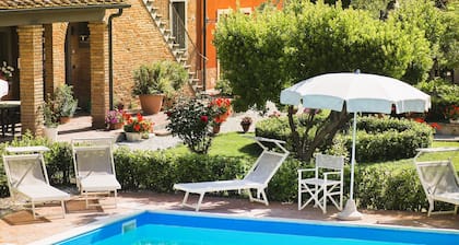Il Casale di Donoratico con piscina