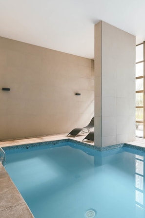 Pool - Boho Apartment - Pool, Parking & Mall. (Las Condes)