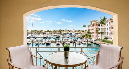 Beautiful & Cozy Vero Beach Condo - over looking the marina of Grand Harbor