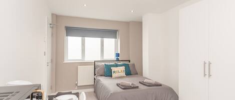 1 bedroom, iron/ironing board, free WiFi, bed sheets