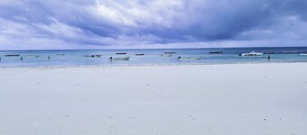 À 3 Minutes D'une des Plus la Plage de Zanzibartumbo Swahili Villa