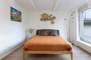 3 bedrooms, WiFi, bed sheets