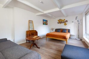 3 bedrooms, WiFi, bed sheets - Chic & cozy - 3 bedrooms apartment - 90m2 - heart historical center (Austin)