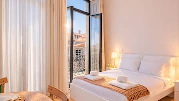 BF - 3F | In-room safe, soundproofing, iron/ironing board, free WiFi