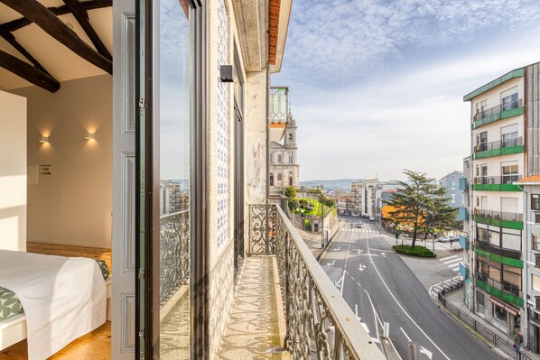 Superior Studio, 1 Queen Bed with Sofa bed, Non Smoking, Balcony | Balcony - FindMe inPorto Bonfim (Porto)