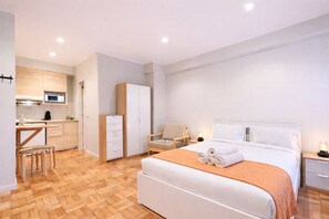 SC - 302 | In-room safe, laptop workspace, soundproofing, iron/ironing board - FindMe inPorto Santa Catarina (Porto)