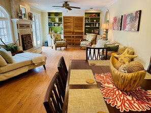 Smart TV, fireplace, ping pong, books