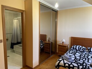 3 bedrooms, iron/ironing board, bed sheets - Ermita San Vicente de la Barquera (San Vicente de la Barquera)