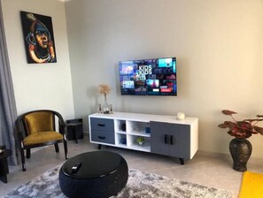 Interior - Ewa_Amo Apt (Kampala)