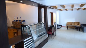 Restaurant - O'sinkirri Hotel (Nairobi)