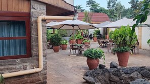 Front of property - O'sinkirri Hotel (Nairobi)